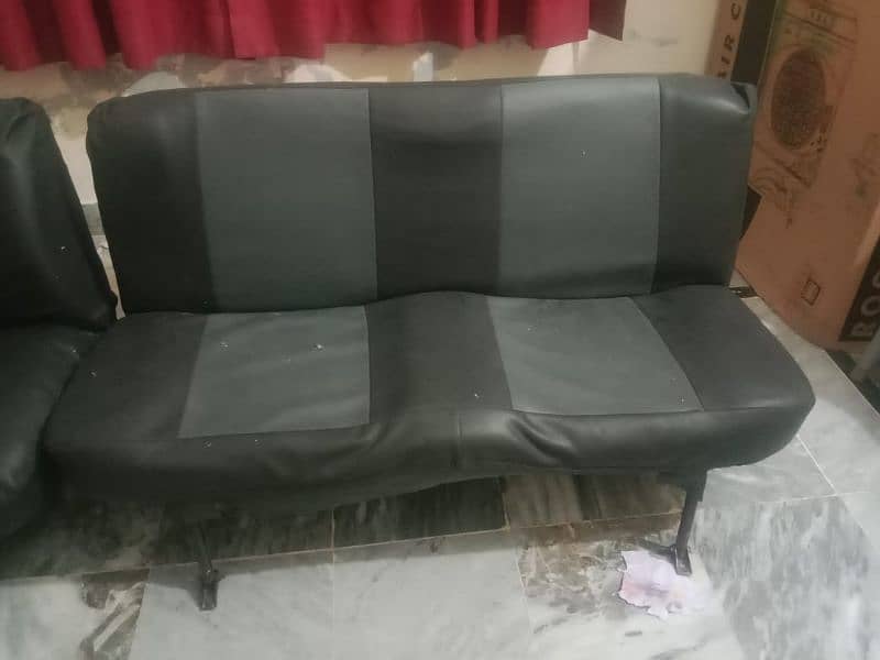 Suzuki Carry Bolan Sofa Seats 0