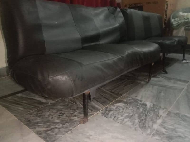 Suzuki Carry Bolan Sofa Seats 4