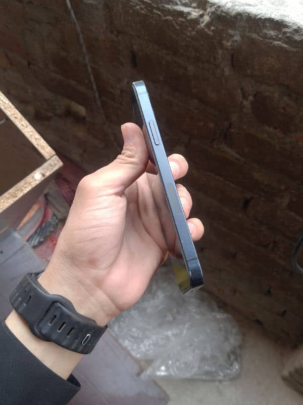 I phone 12 non pta 128 4