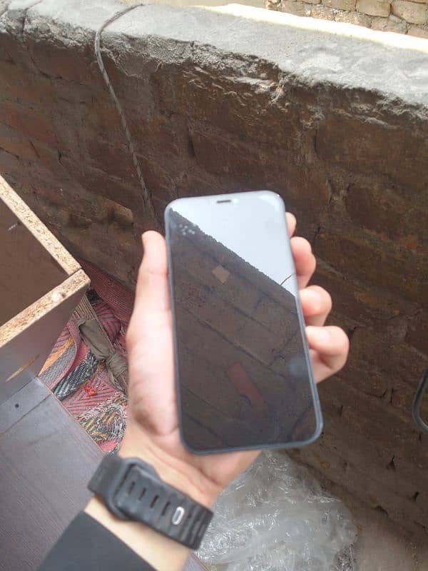 I phone 12 non pta 128 7