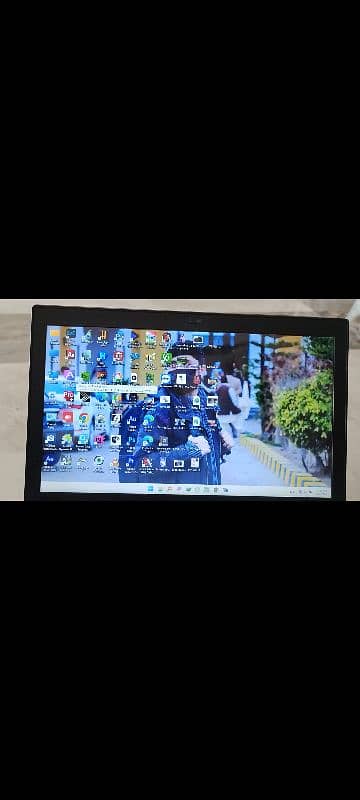 X280 laptop i5 8gen 9/10 condition 9