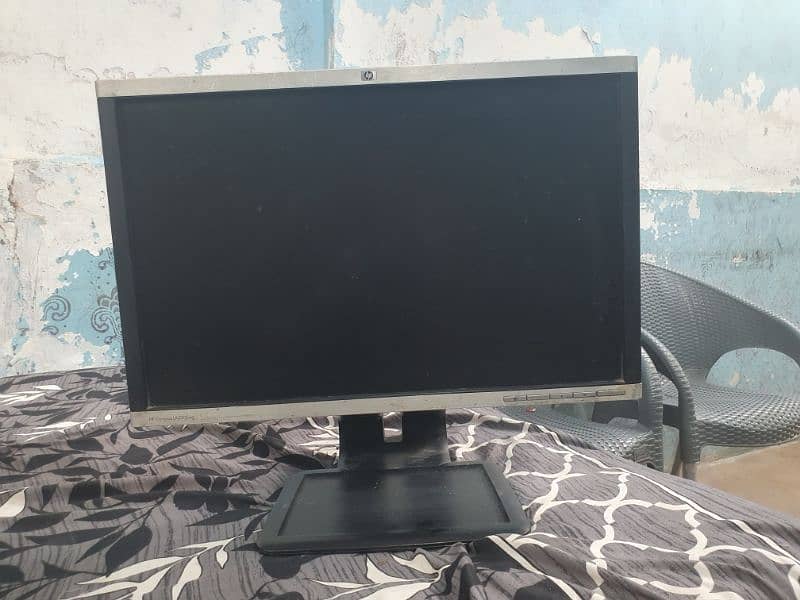 hp lcd orignal 24 inches 0