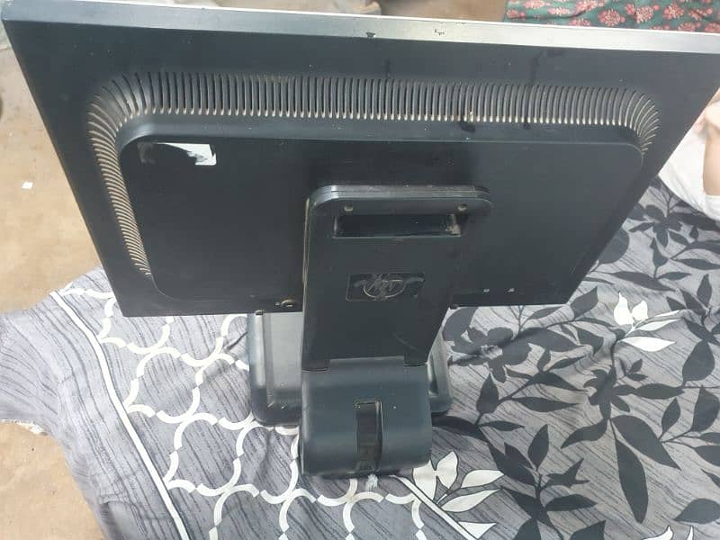 hp lcd orignal 24 inches 1