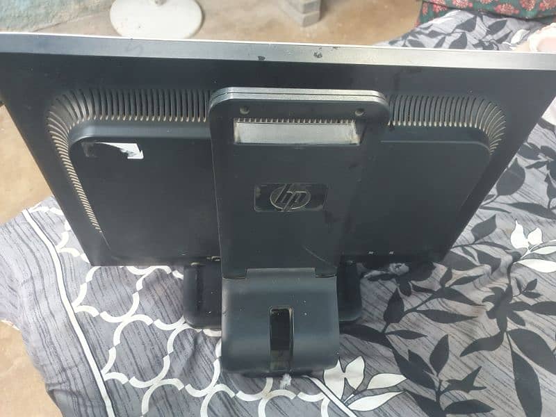 hp lcd orignal 24 inches 3