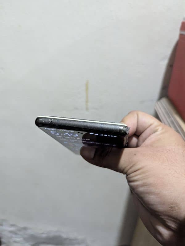 Google Pixel 6 4
