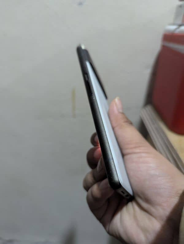 Google Pixel 6 5