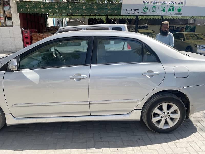 Toyota Corolla Altis 2010 1