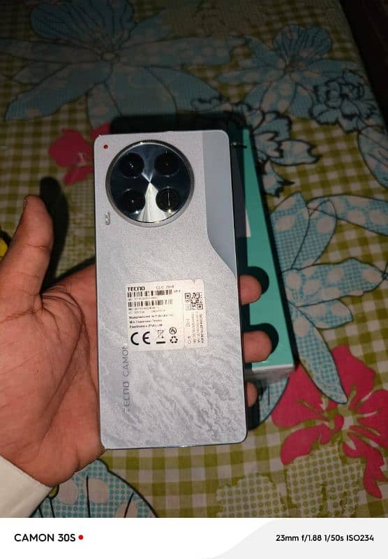 tecno camon 30 0