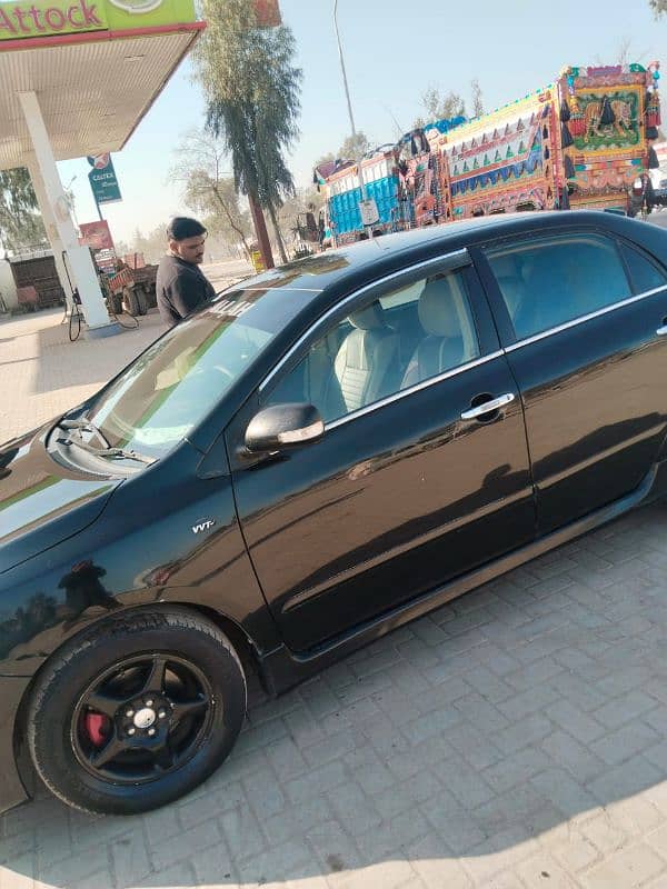 Toyota Corolla GLI 2013 1.6 cc 3