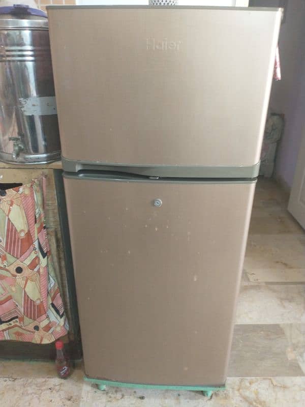 Haier refrigerator hrf 205 very good condition 0