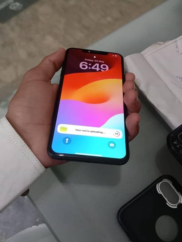 iPhone XS Max 2