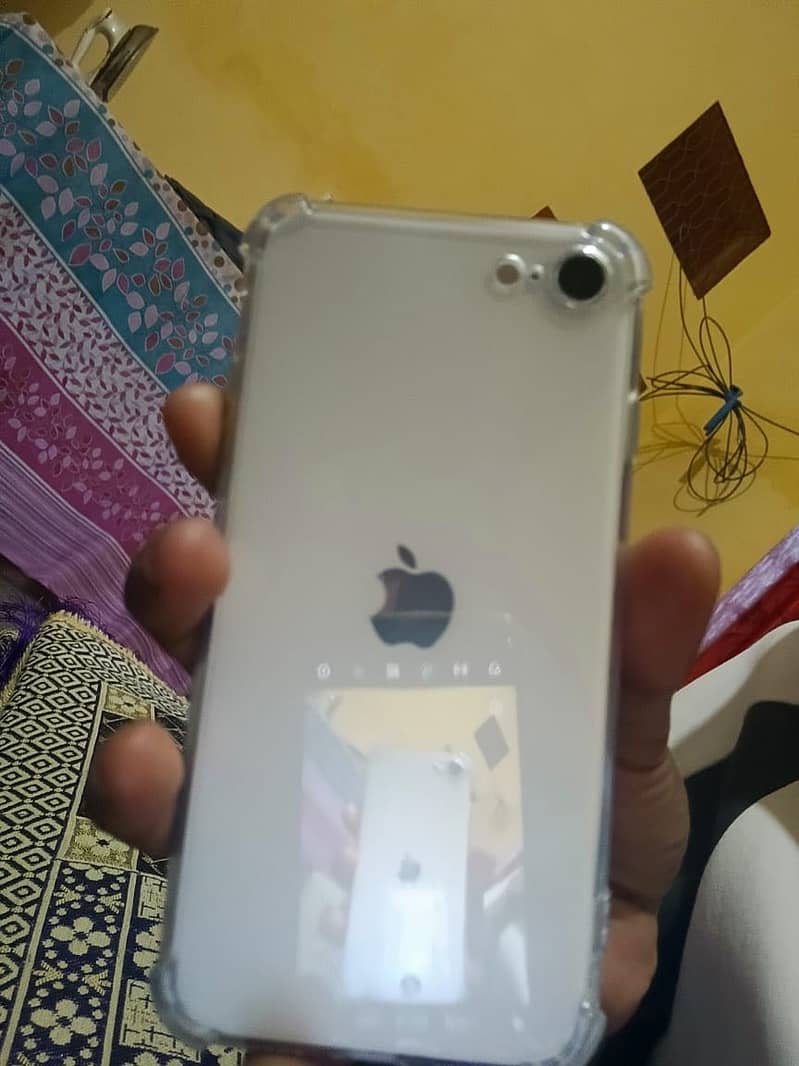 Iphone se 2020 urgent sale exchange possible 1