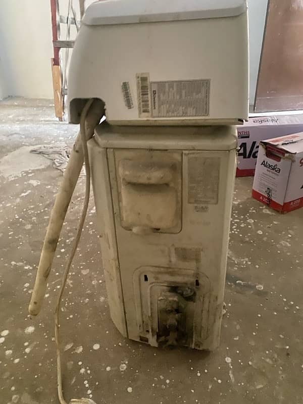 Dawlance 1 ton inverter ac 1