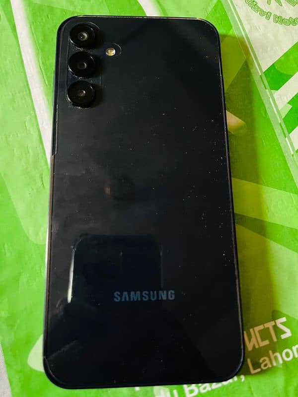 SamsA15 8/257 for sale and exchange available with IPhone 0