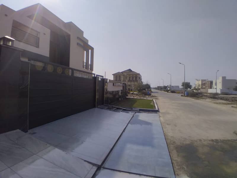 1 Kanal House For Sale In The Perfect Location Of DHA Phase 1 - Sector M 2