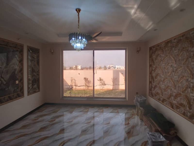 1 Kanal House For Sale In The Perfect Location Of DHA Phase 1 - Sector M 9