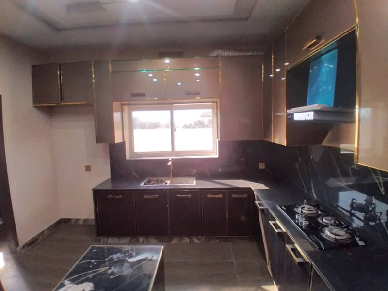 1 Kanal House For Sale In The Perfect Location Of DHA Phase 1 - Sector M 11