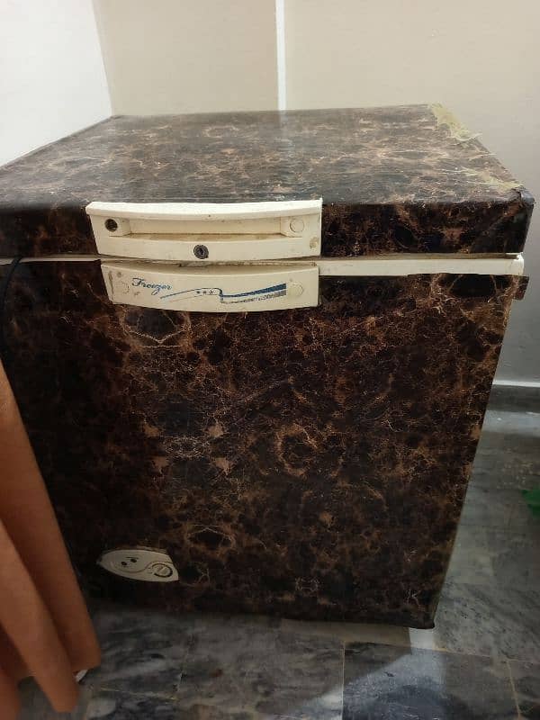 Defreezer Good Condition for sale 0