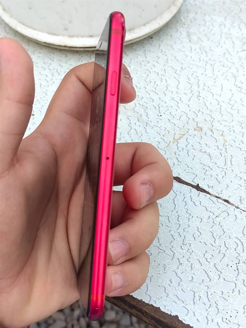 IPHONE SE PTA APPROVED 7