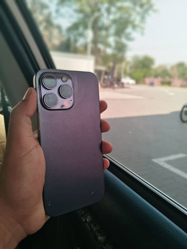 Iphone 14 pro max 2