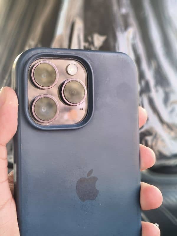 Iphone 14 pro max 3