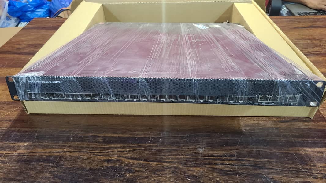Dell PowerConnect 8024F 10GB 24 Port Gigabit Ethernet switch (Renewed 1