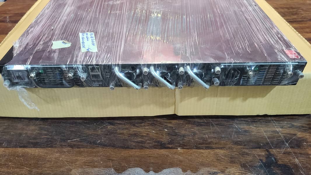 Dell PowerConnect 8024F 10GB 24 Port Gigabit Ethernet switch (Renewed 12