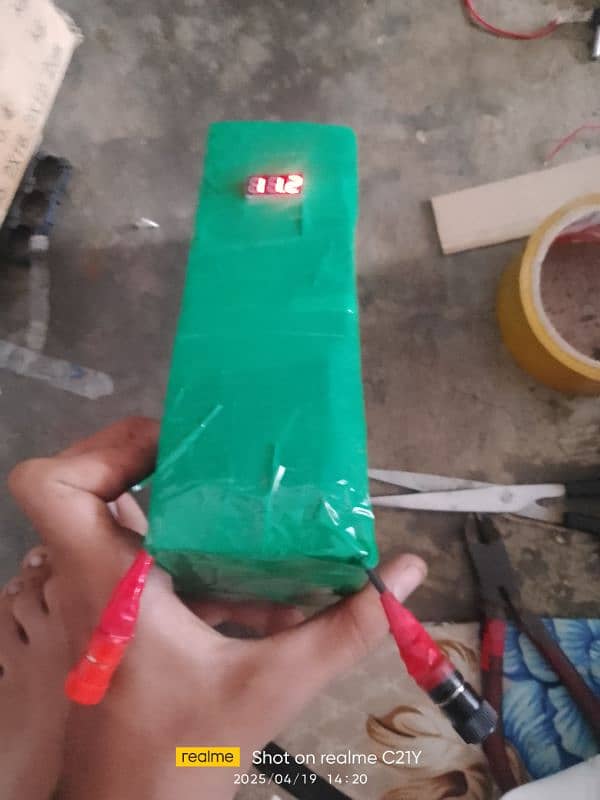 12 volt lethim ion battery pack 3