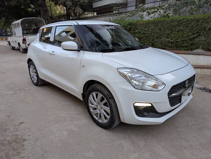 Suzuki swift gl cvt 2022 3