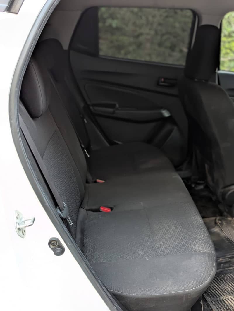 Suzuki swift gl cvt 2022 7