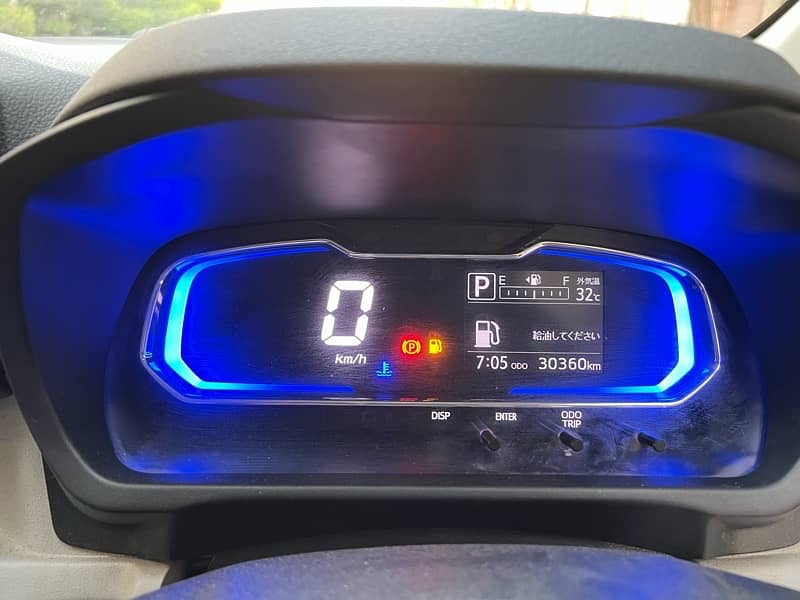 Daihatsu Mira 2001 4