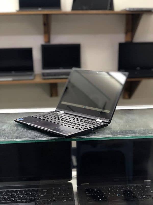 Lenovo 500e ChromeBook 2-in-1 Touch Screen 32GB SSD 5HRS Backup 5