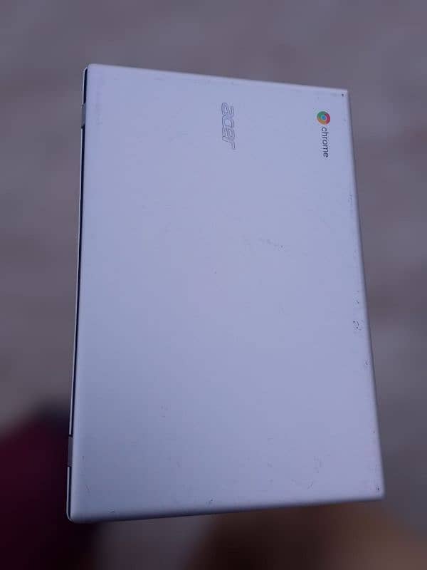 2 Chromebook 4gb 32gb urgent sale 8