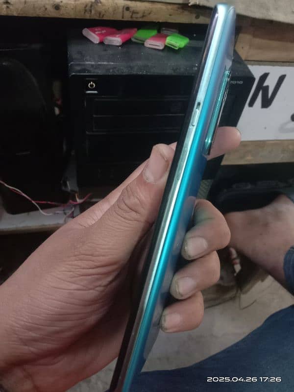 one plus 8 pro 12gb ram 256gb rom no exchange 03106196709 2