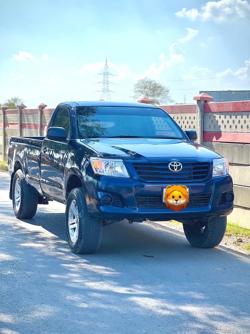 TOYOTA HILUX VIGO 2007 MODEL 4