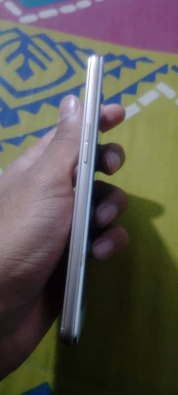 OPPO A37 1