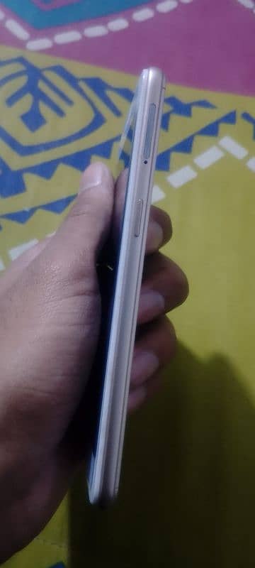 OPPO A37 3