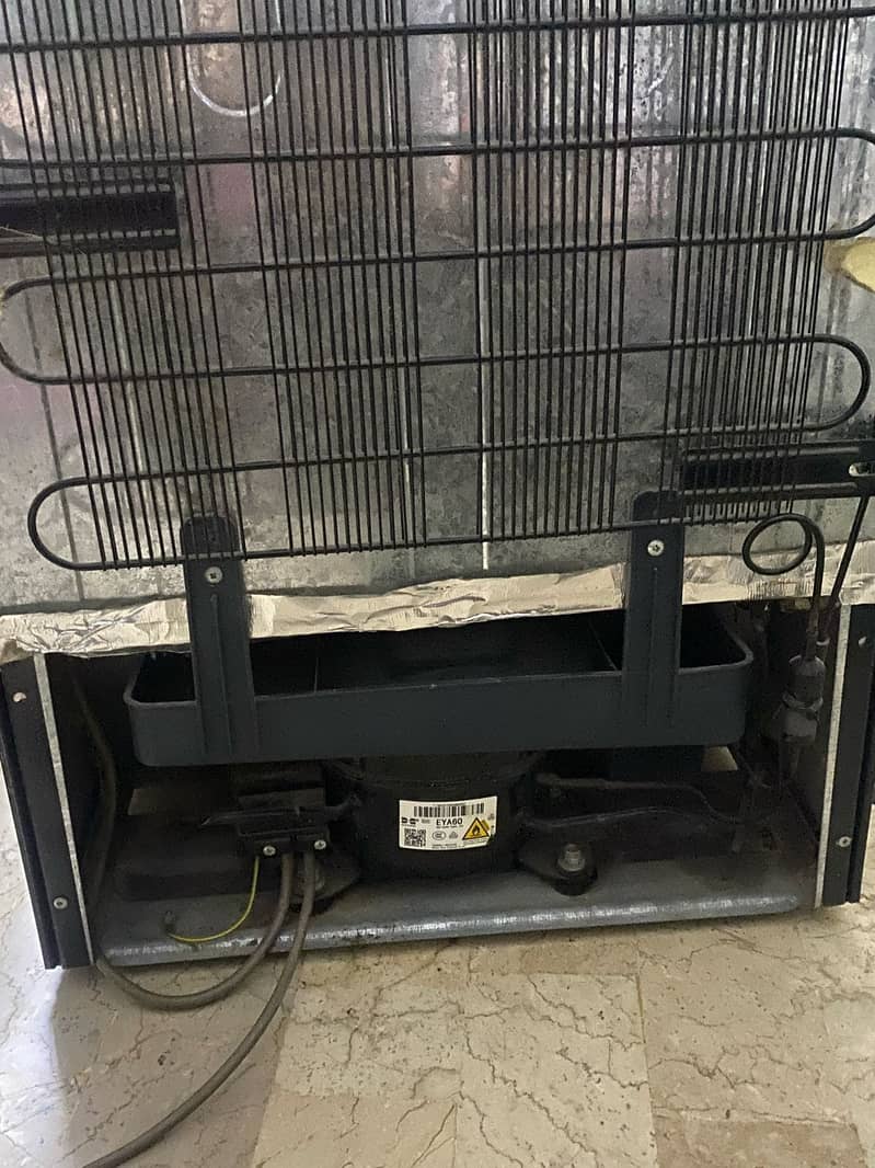 Dawlance Mini Refrigerator 1