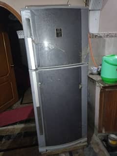FRIDGE