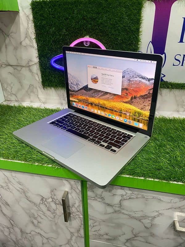 Apple MacBook Pro 2010 |15Inch | Core i5| 4GB RAM | 750GB  | 2