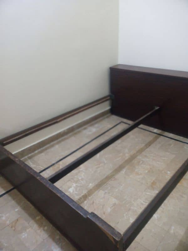 l bed whitr gadda 2