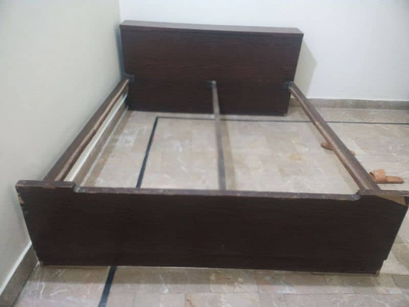 l bed whitr gadda 8