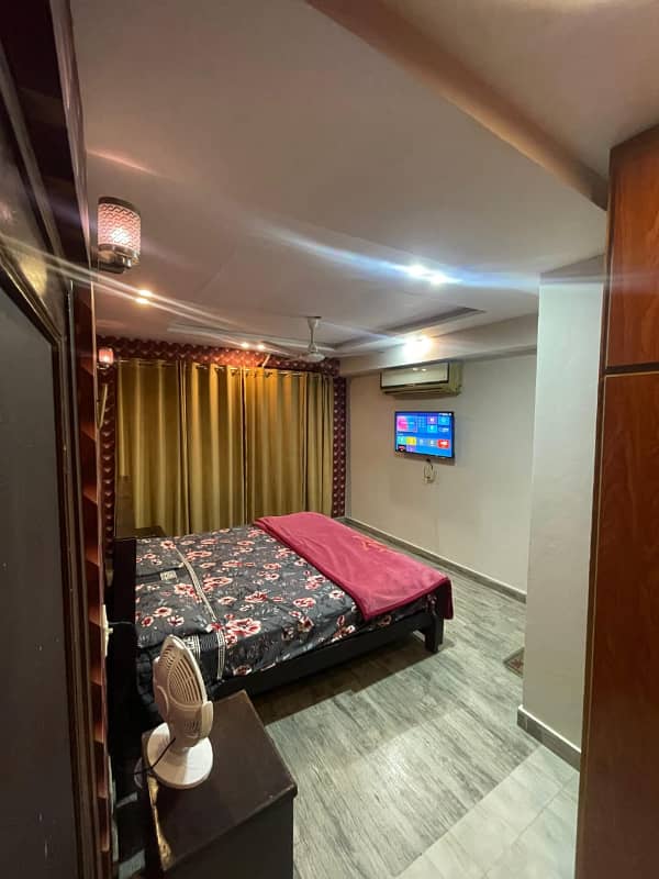 550 Sq Ft 1 Bed Apartment Facing Eiffel Tower Available For Rent In Sector E Bahria Town Lahore 0