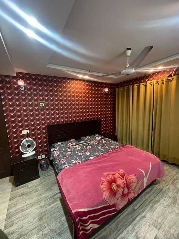 550 Sq Ft 1 Bed Apartment Facing Eiffel Tower Available For Rent In Sector E Bahria Town Lahore 9