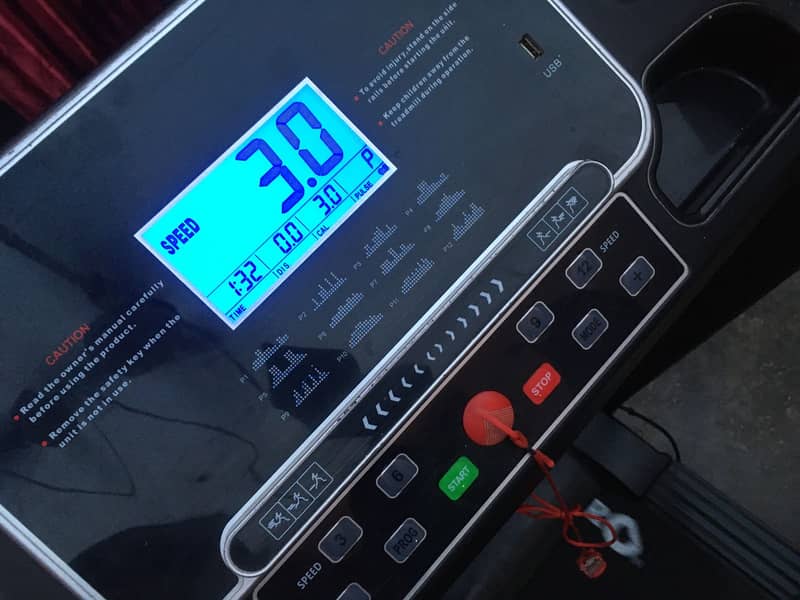 RUNNING MACHINE ZORO FOR SALE ONE MONTH USED ONLY NEW TYP 03327580124 5