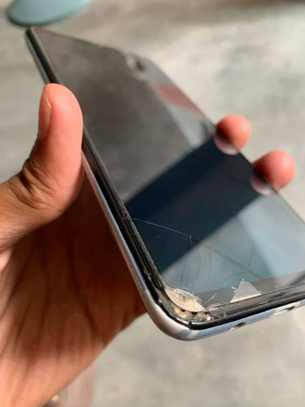 SAMSUNG GALAXY A70 6/128 8