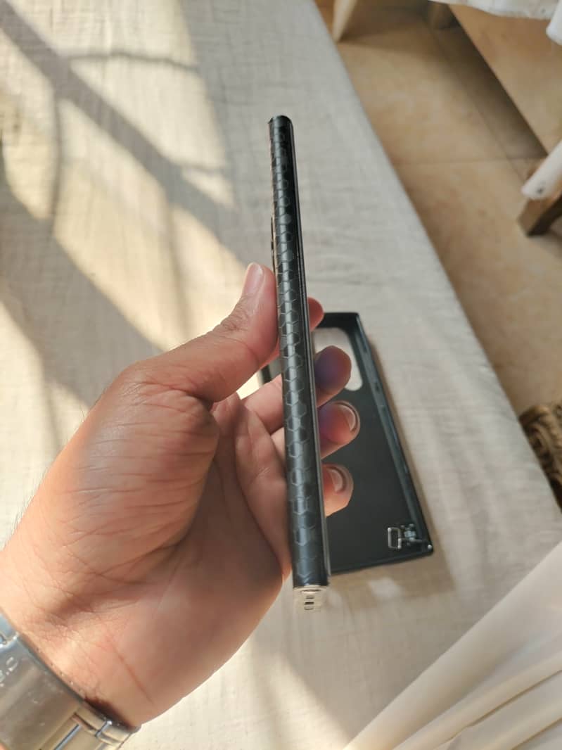 Samsung Mobile S22 Ultra 0