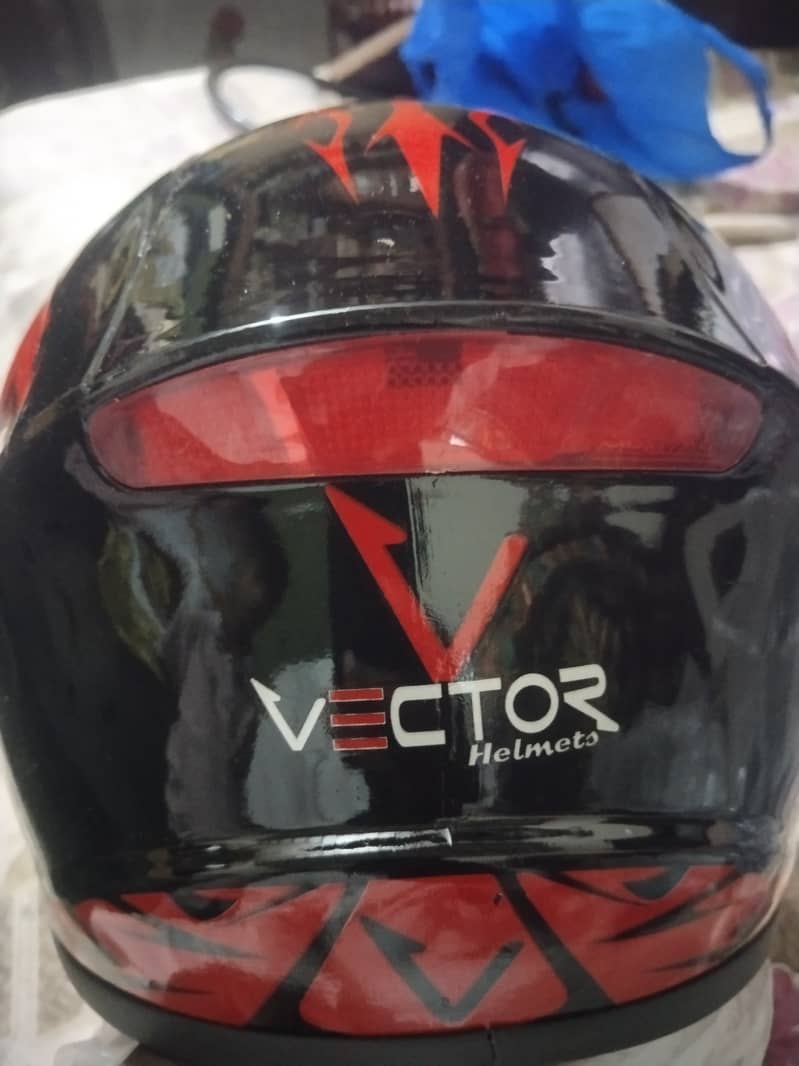 Helmet 0