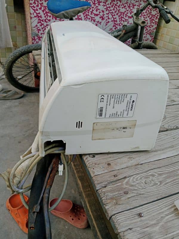 Gree Split AC 1 Ton 2