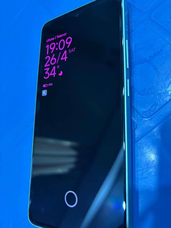 Redmi note 13 mint green color. 3
